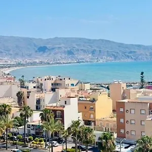 https://castillo-suites-vivienda-con-fines-tursticos-el-castillo.es-andalucia.com